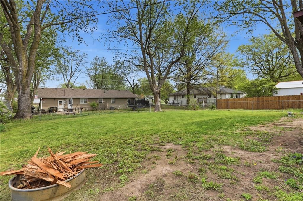 405 W College Street — photo 21
