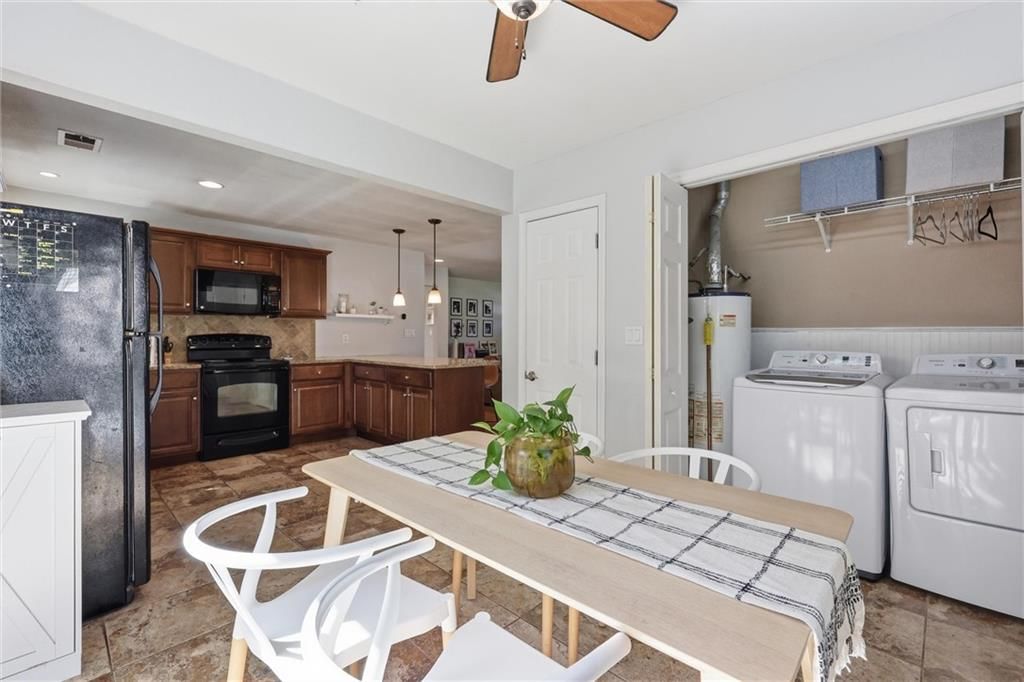 8233 Woodward Street — photo 13