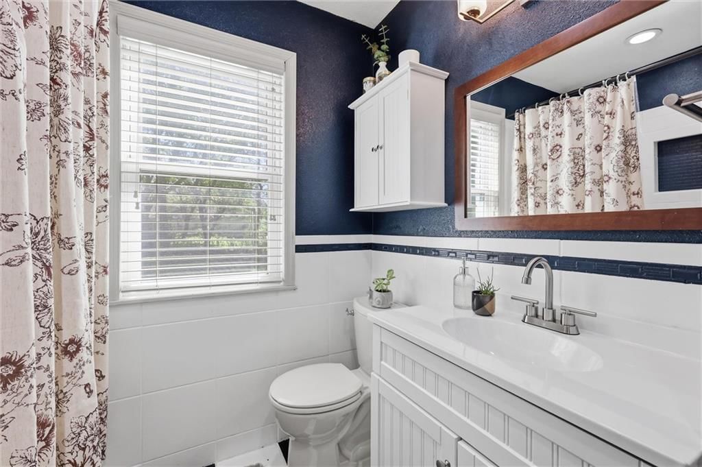 8233 Woodward Street — photo 23
