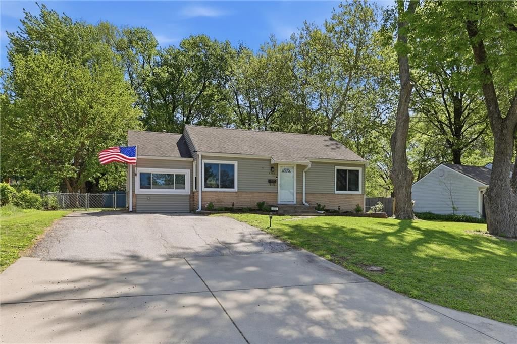8233 Woodward Street — photo 33