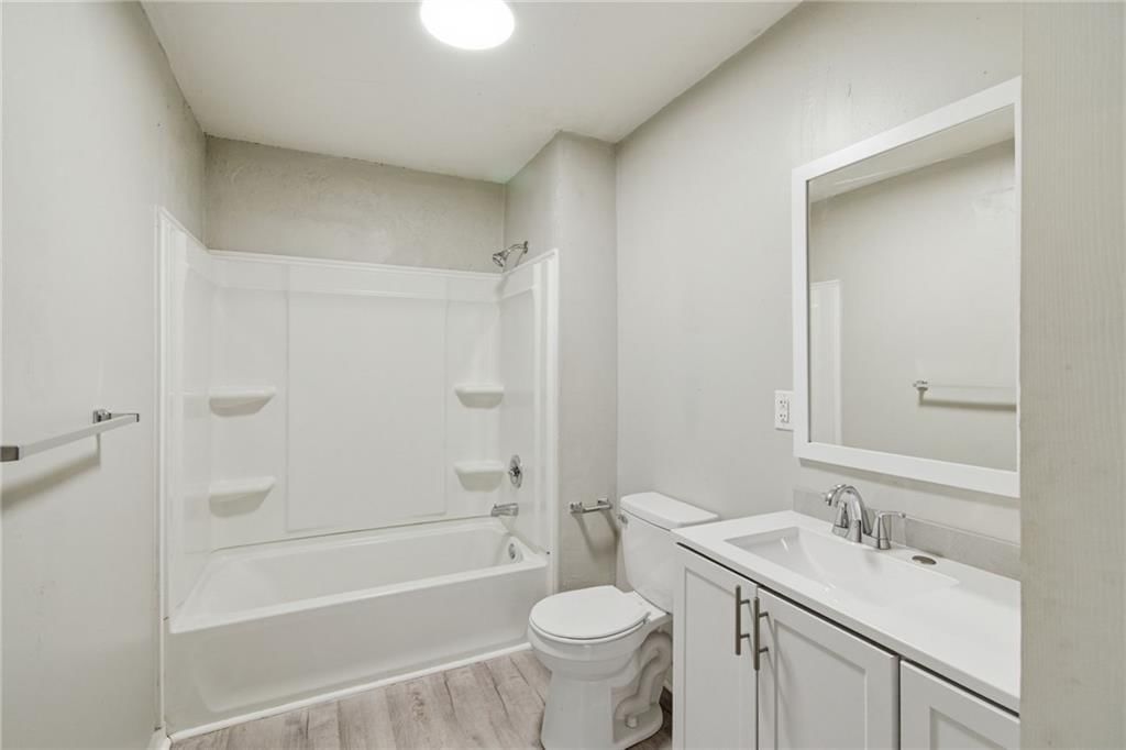 110 Liberty Street — photo 17