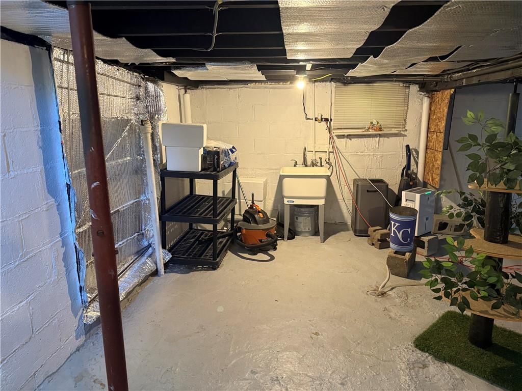 704 E Hayward Avenue — photo 17