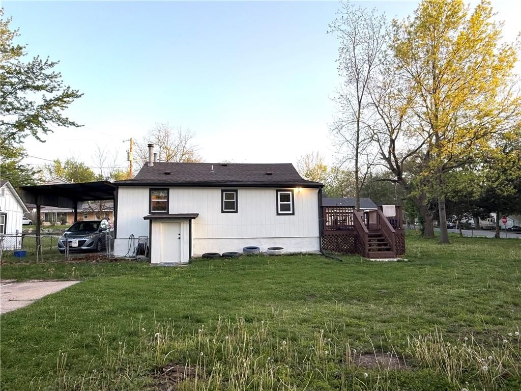 704 E Hayward Avenue — photo 24