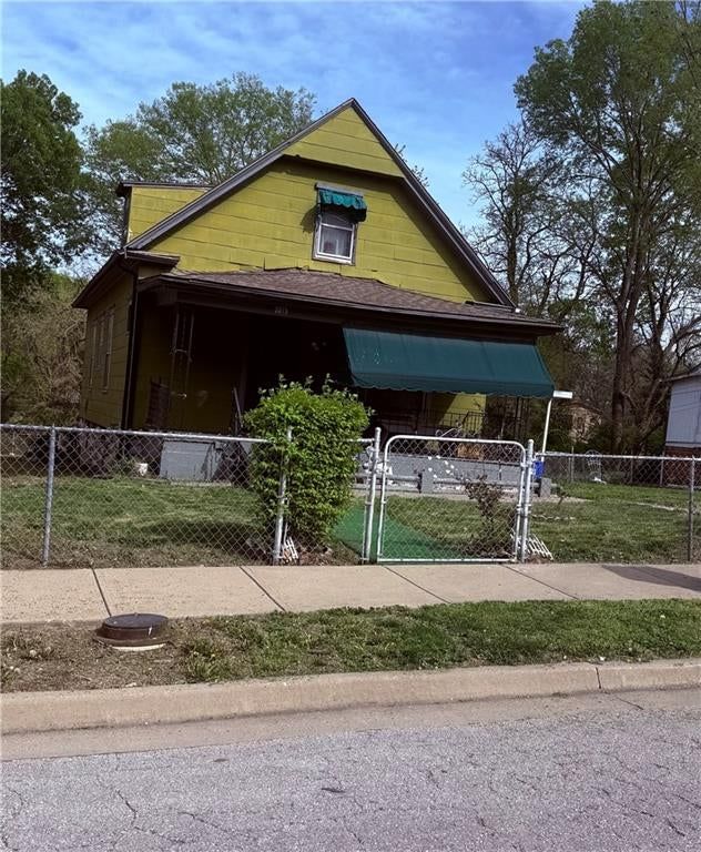 2013 Kansas Avenue, Kansas City, MO