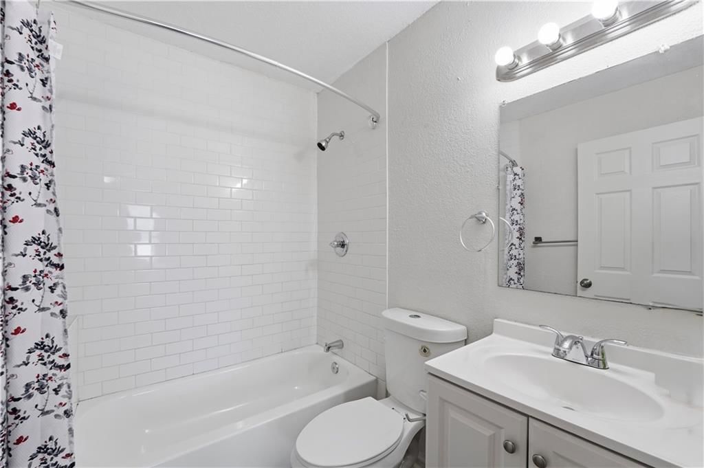 5609 Oakland Avenue — photo 10
