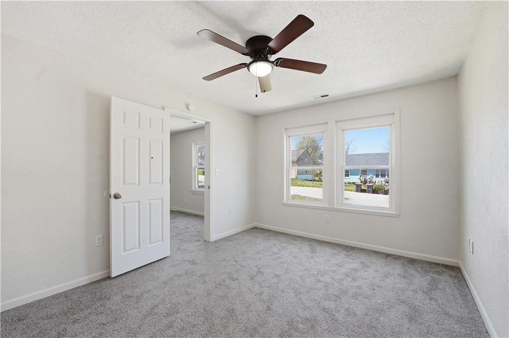 5609 Oakland Avenue — photo 16