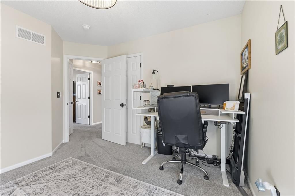 860 River Drive — photo 25