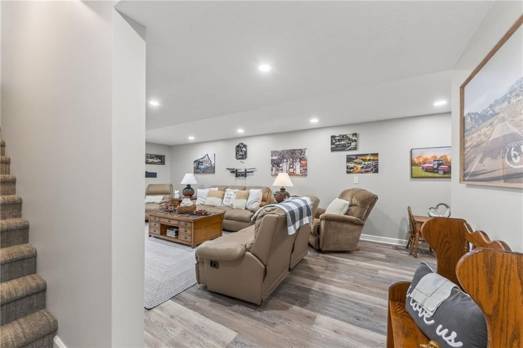661 N Poplar Circle — photo 37