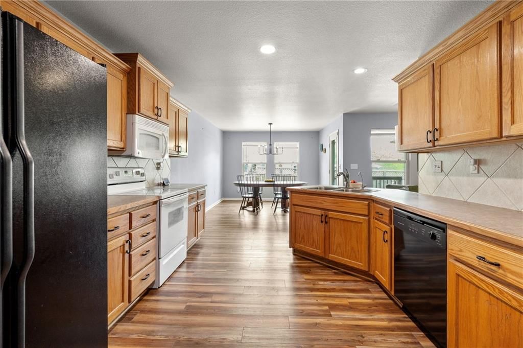1803 Villa Drive — photo 9