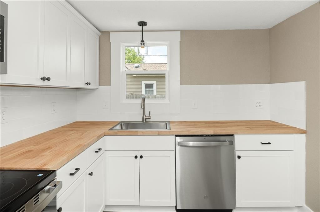 710 W Locust Street — photo 5