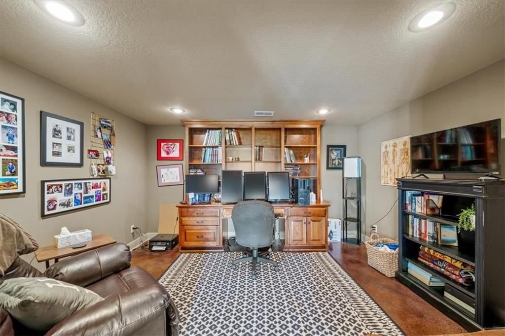 8085 NW Elizabeth Ann N/A — photo 36
