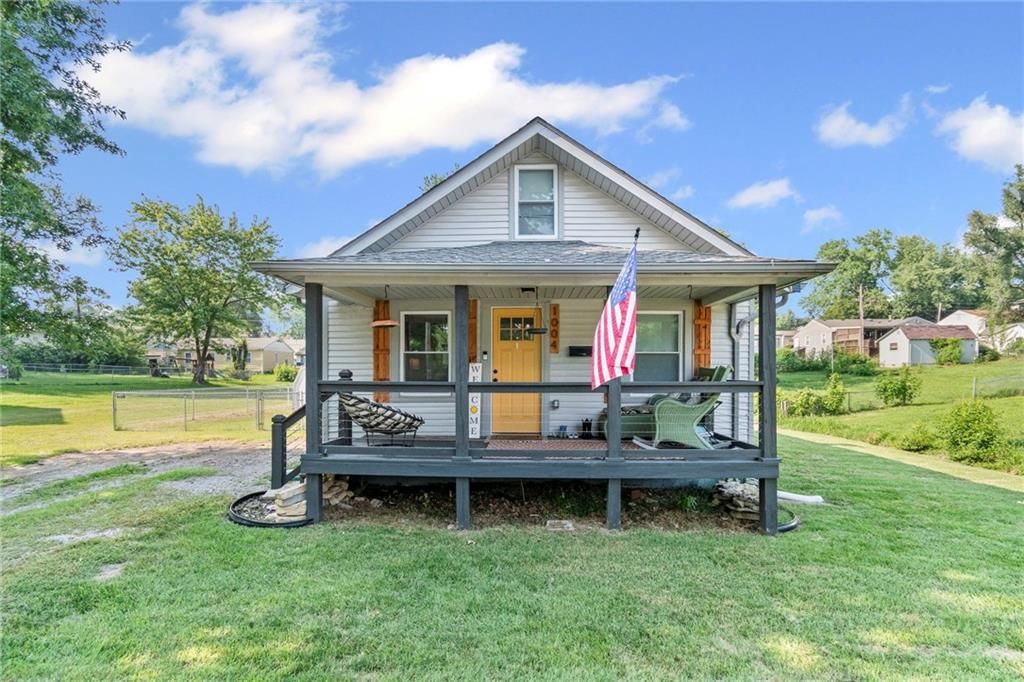1004 Hickory Street, Excelsior Springs, MO