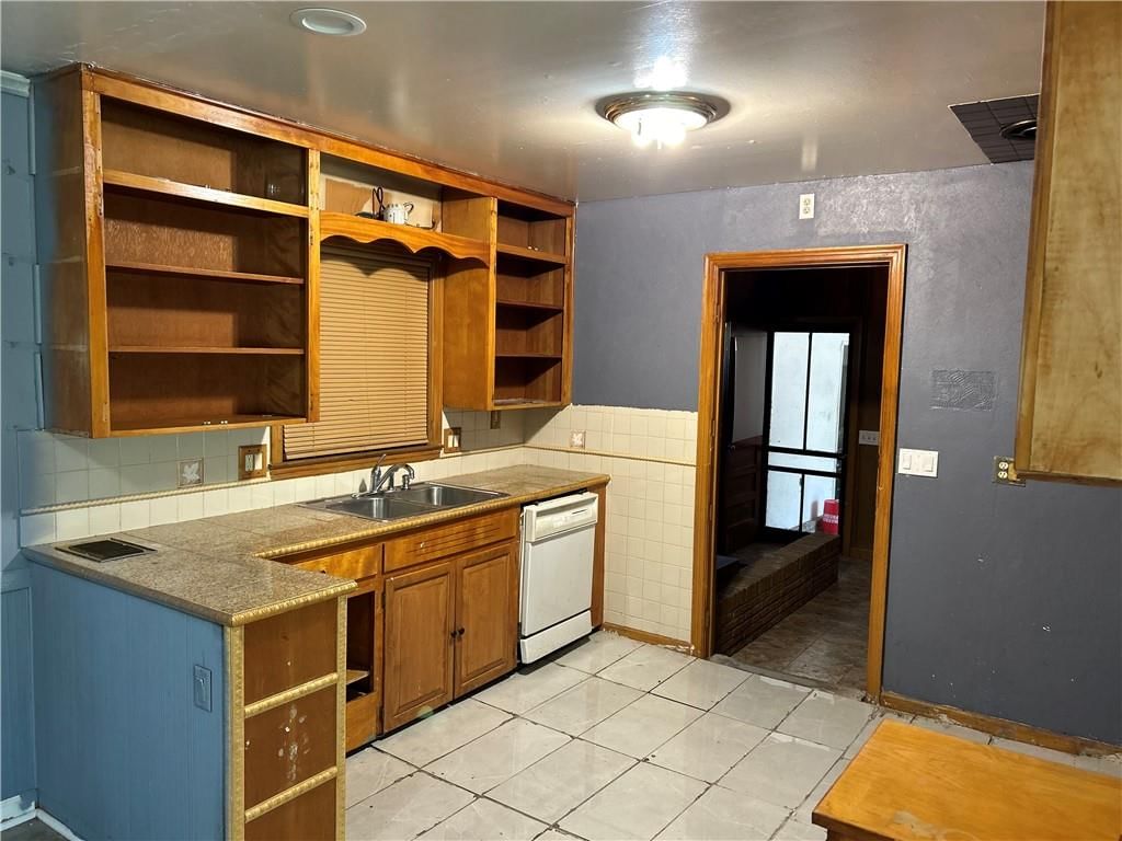 4415 Vermont Avenue — photo 5