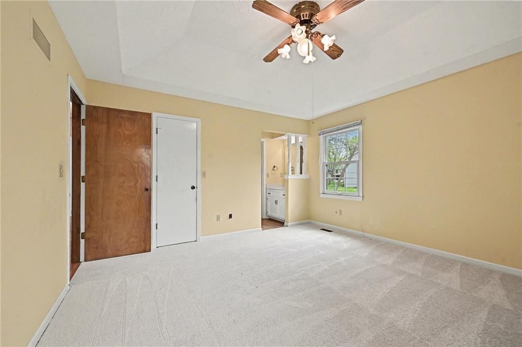 1607 SE Boone Trail — photo 10