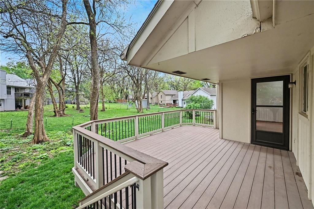1607 SE Boone Trail — photo 19