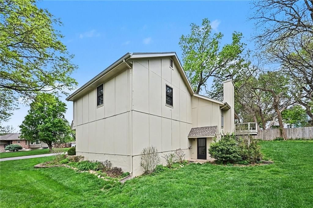 1607 SE Boone Trail — photo 22