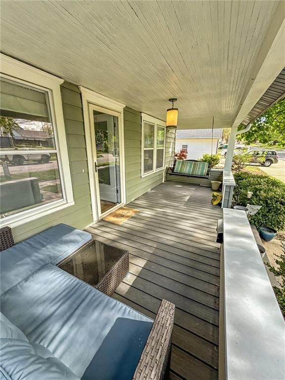 609 S BUCHANAN Street — photo 3