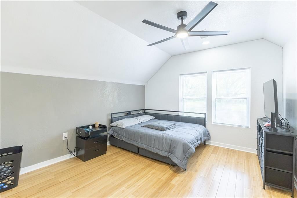 2507 S 18th Street — photo 12