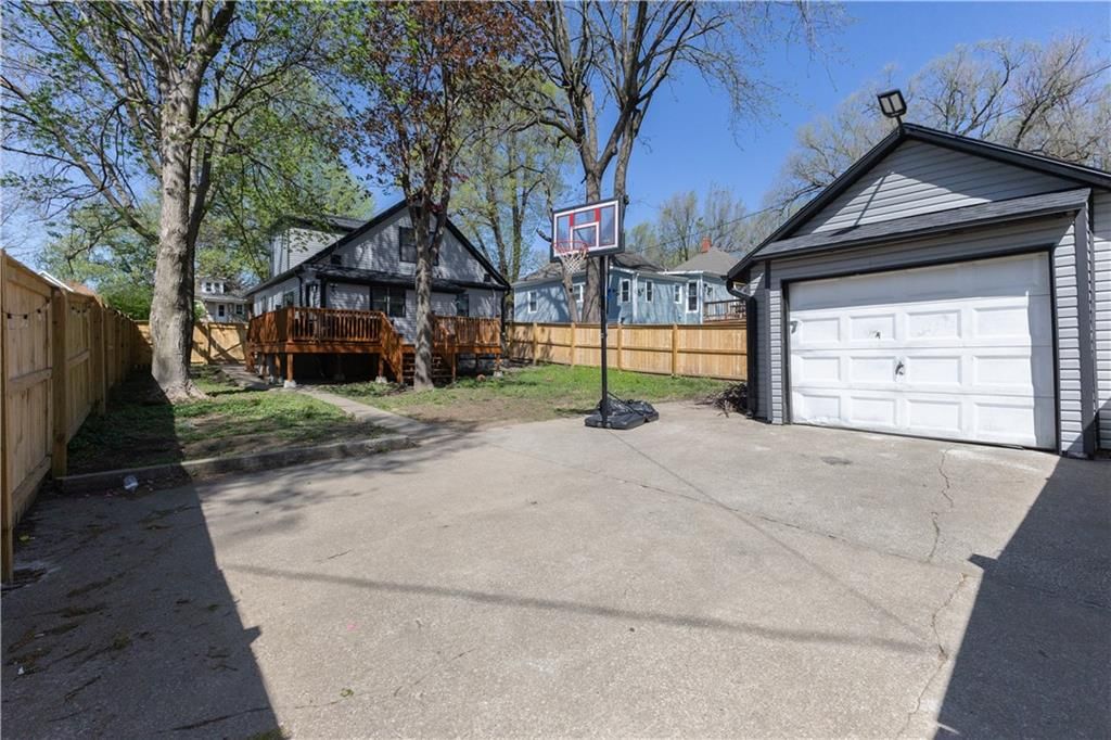 2507 S 18th Street — photo 16