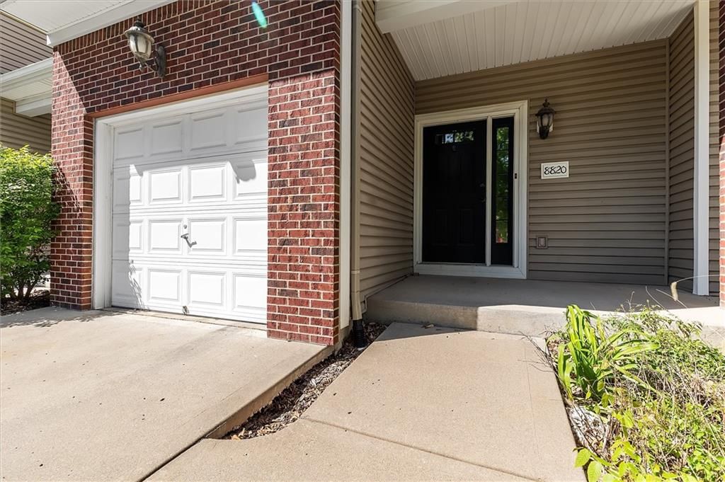 8820 Timber Creek Lane — photo 4