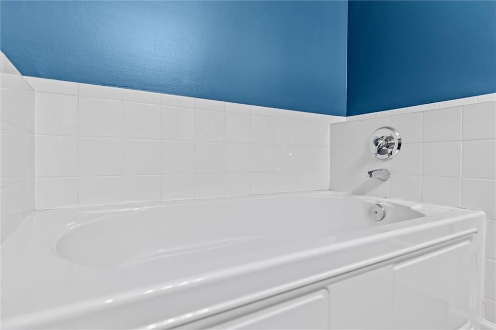 8820 Timber Creek Lane — photo 34