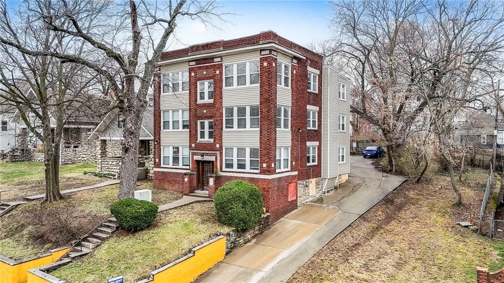 4226 Locust Street — photo 2