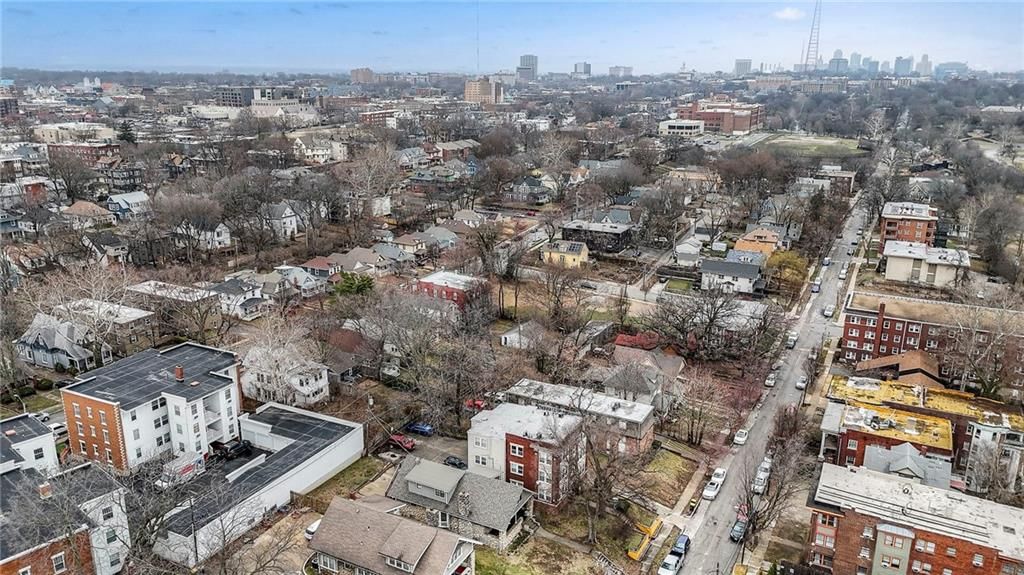 4226 Locust Street — photo 12