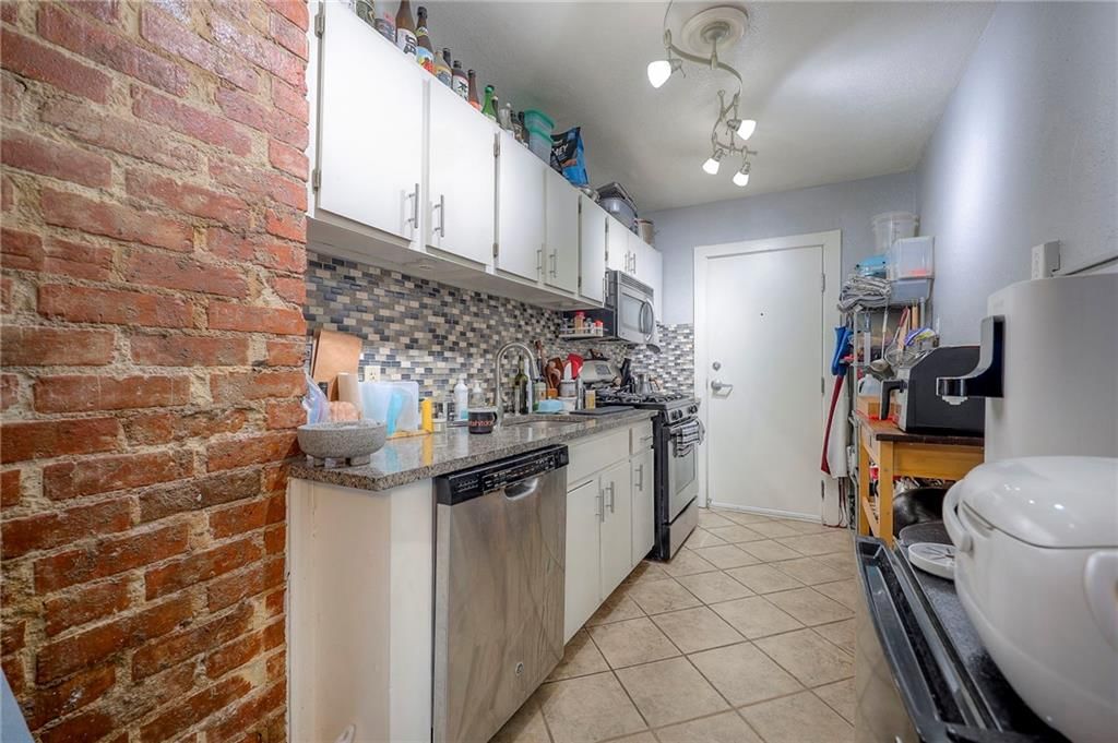 4226 Locust Street — photo 19