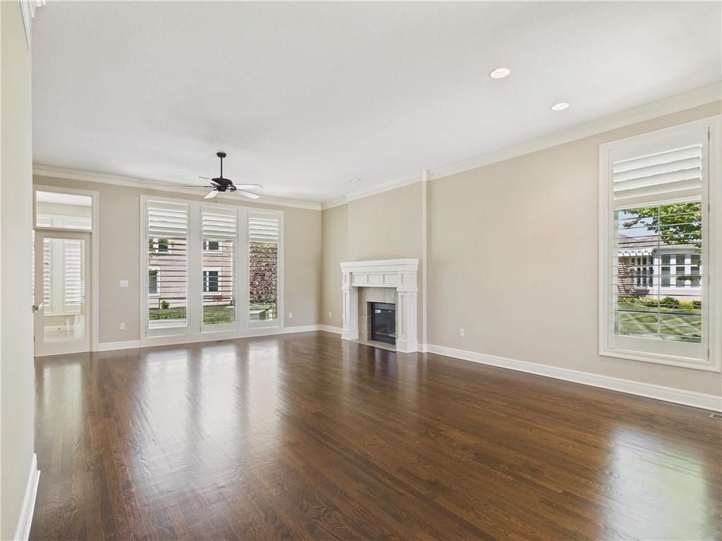 11844 S Hallet Street — photo 4