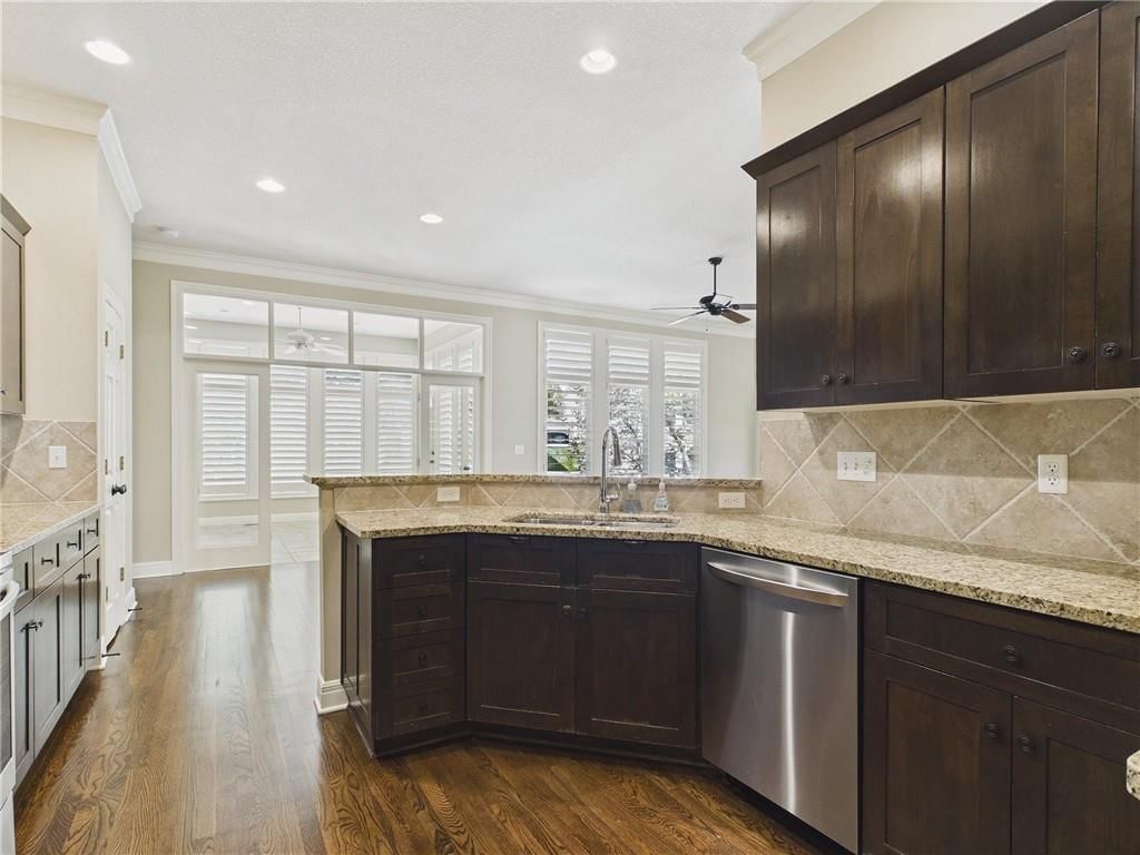 11844 S Hallet Street — photo 12