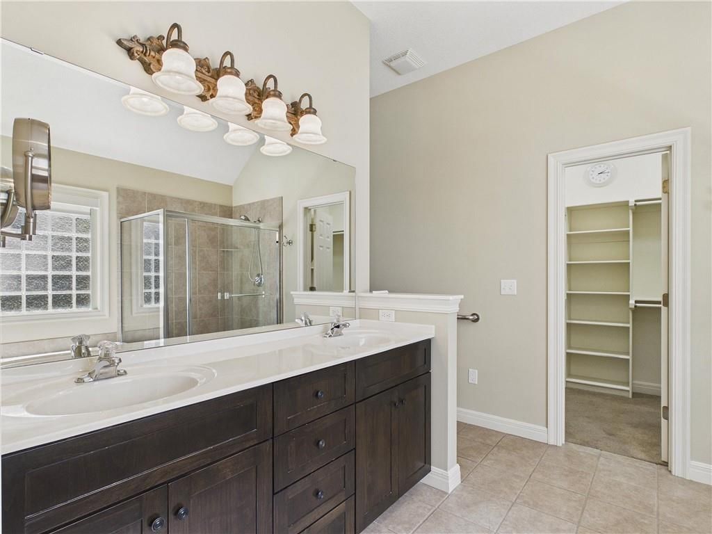 11844 S Hallet Street — photo 16