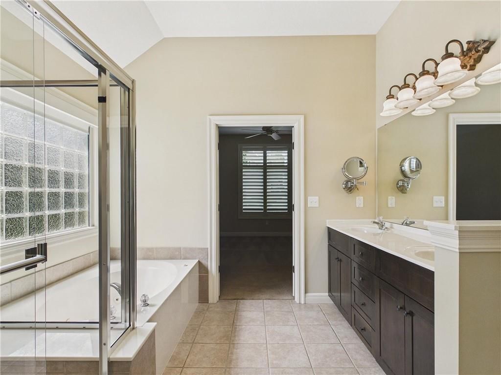 11844 S Hallet Street — photo 17