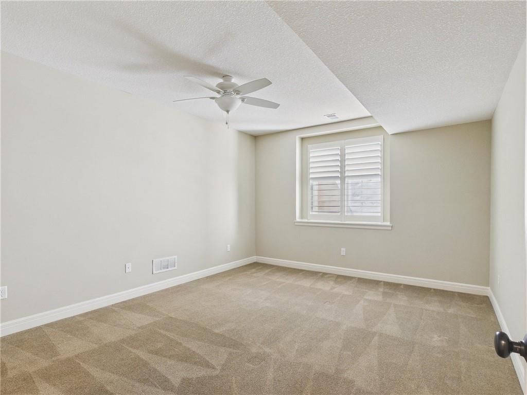 11844 S Hallet Street — photo 22