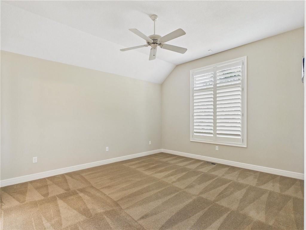 11844 S Hallet Street — photo 23