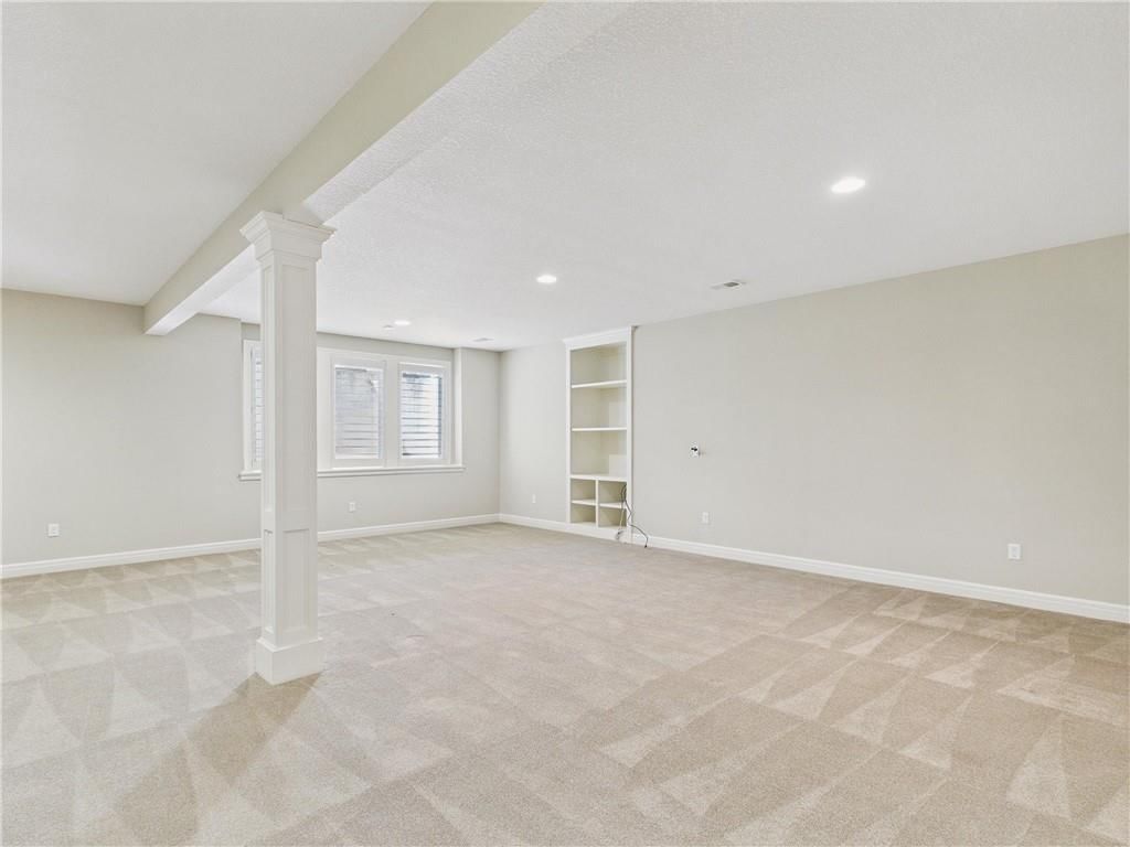 11844 S Hallet Street — photo 25