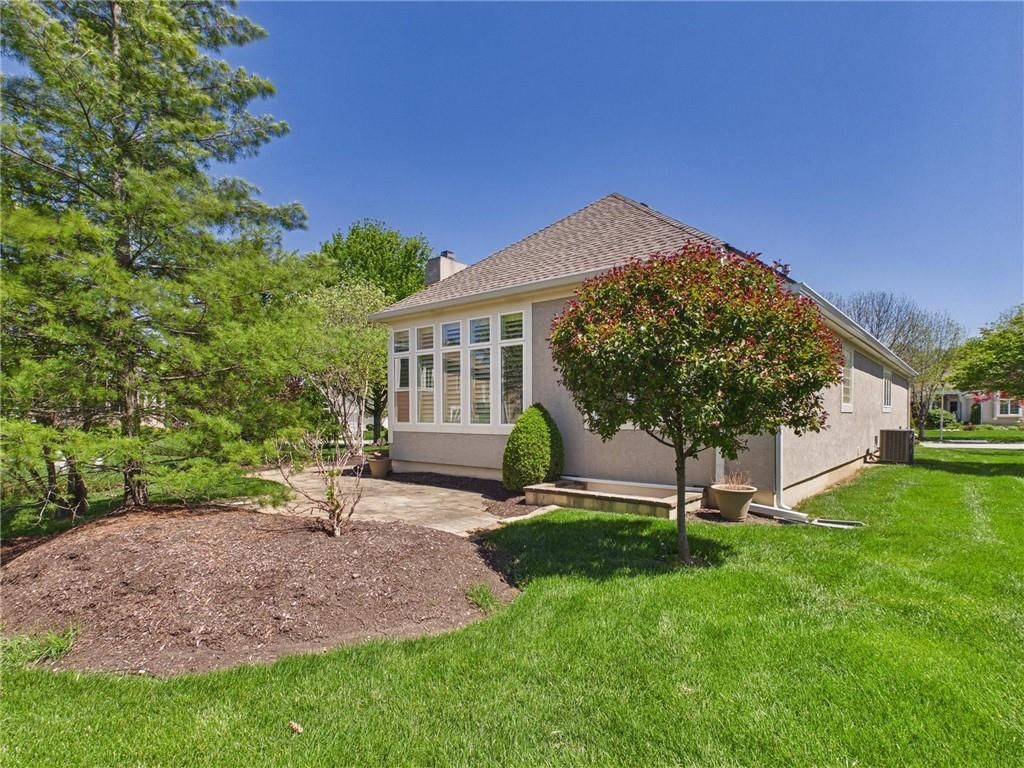 11844 S Hallet Street — photo 33