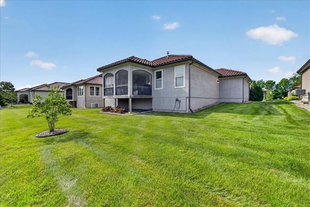 1217 SW Pebble Lane — photo 43