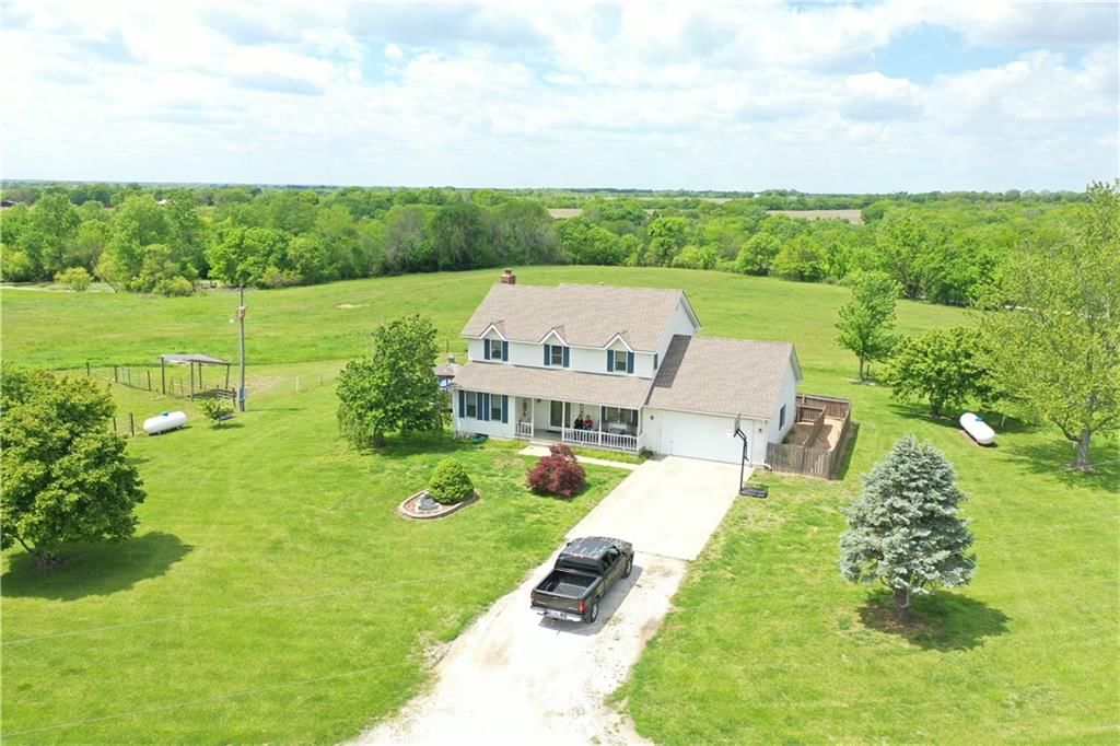 634 NW OO Highway — photo 3