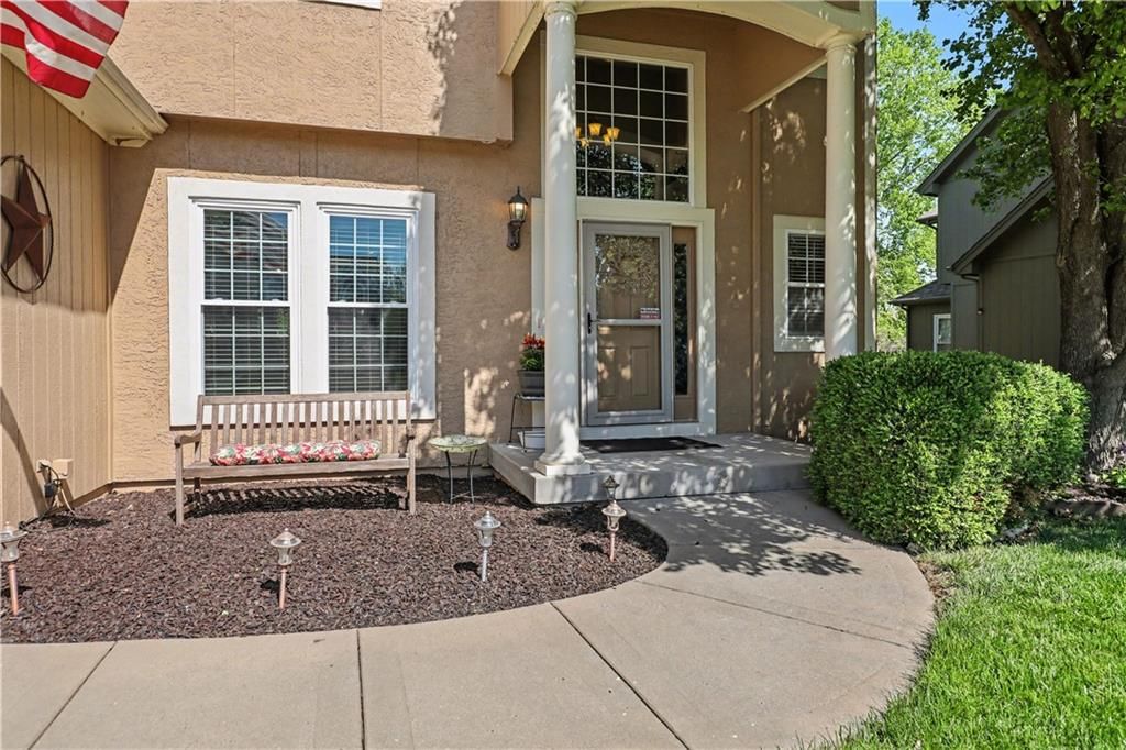 1830 Parkside Drive — photo 2