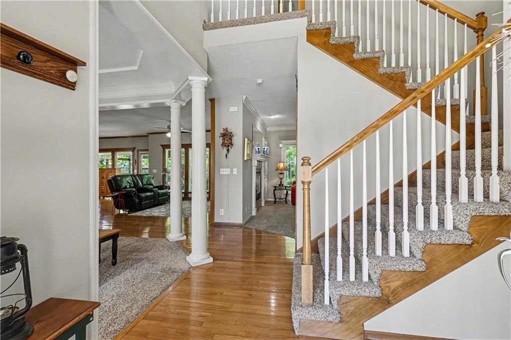1830 Parkside Drive — photo 3