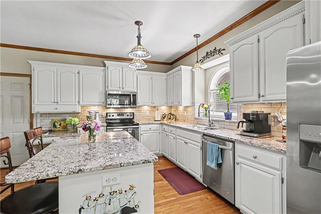 1830 Parkside Drive — photo 8
