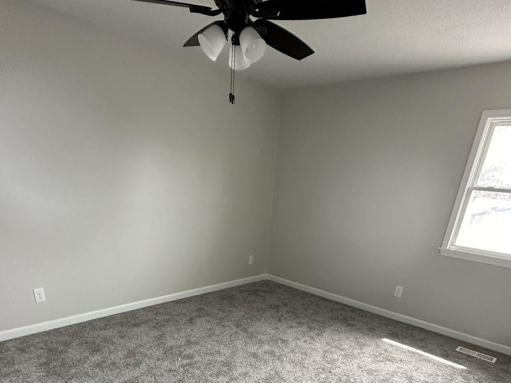 304 E Frazier Street — photo 8