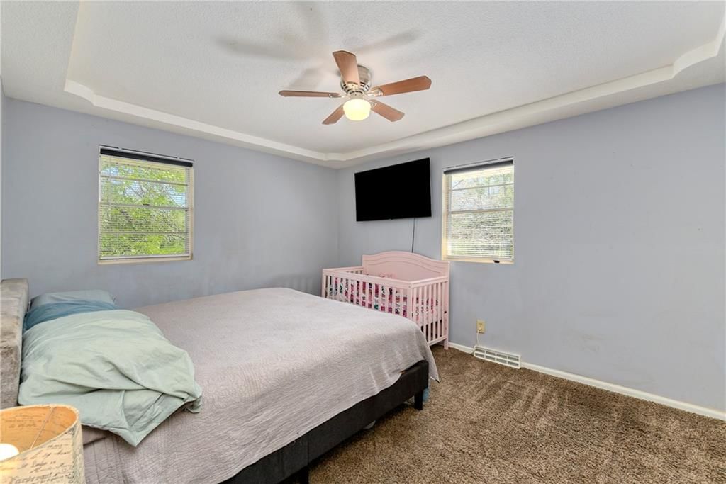 16006 Lawrence Avenue — photo 17