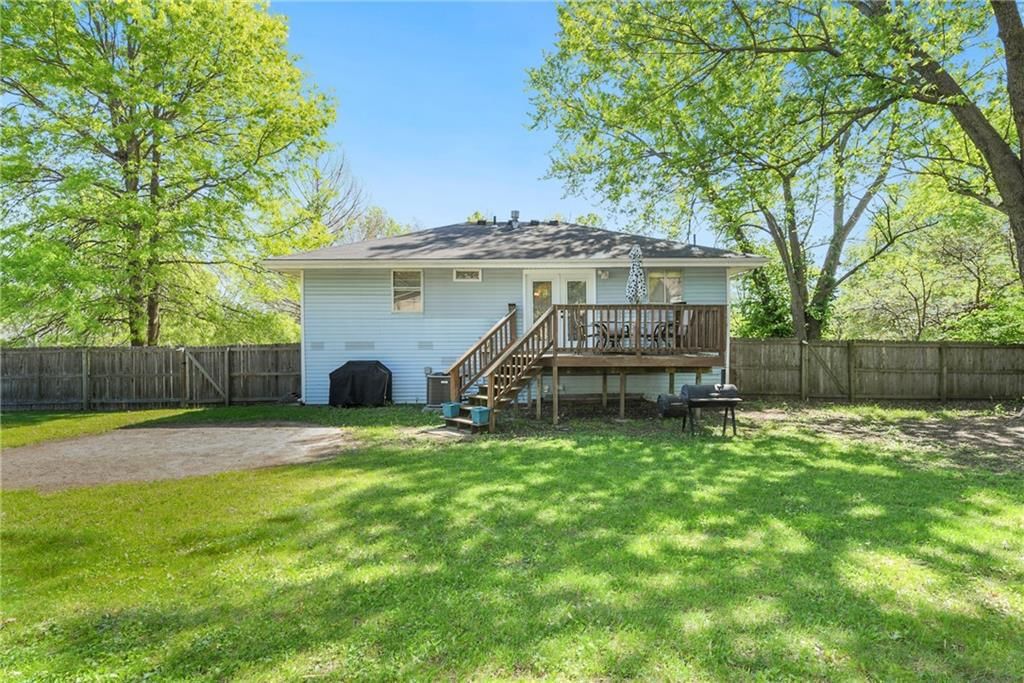 16006 Lawrence Avenue — photo 35