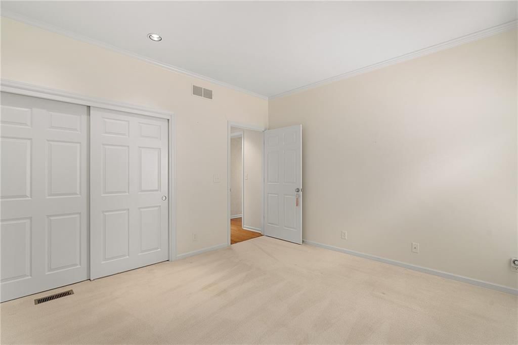 3709 Somerset Drive — photo 13