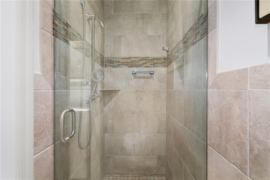 3709 Somerset Drive — photo 16