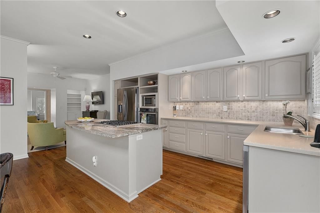 3709 Somerset Drive — photo 25