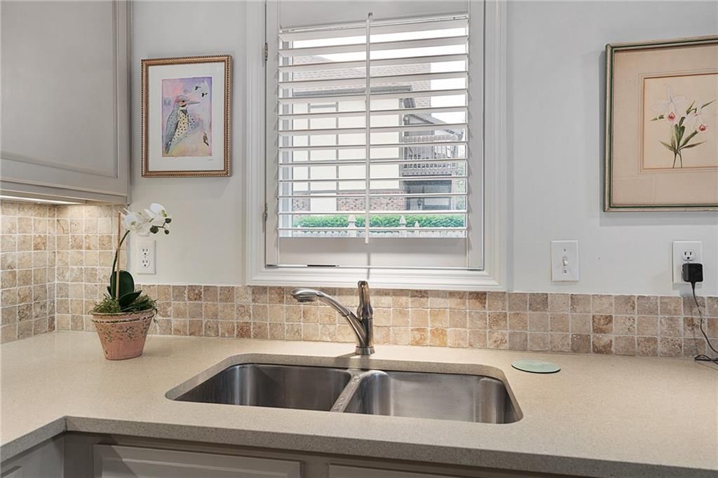 3709 Somerset Drive — photo 27