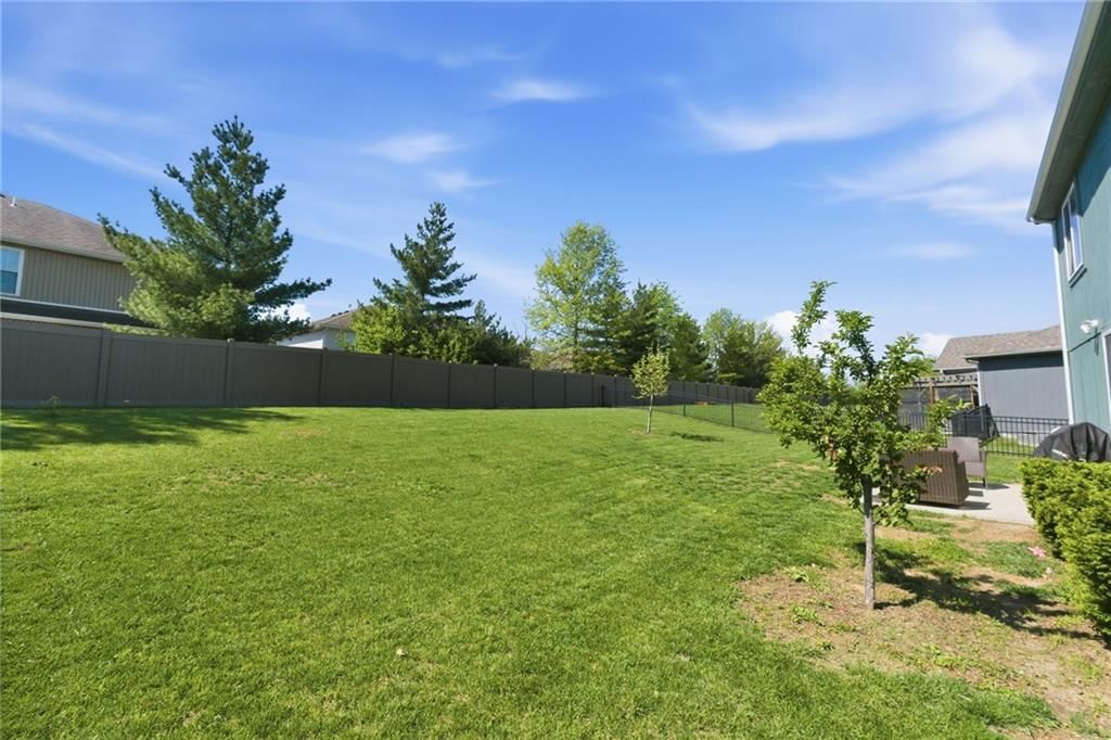 9017 SW 9th Street — photo 32