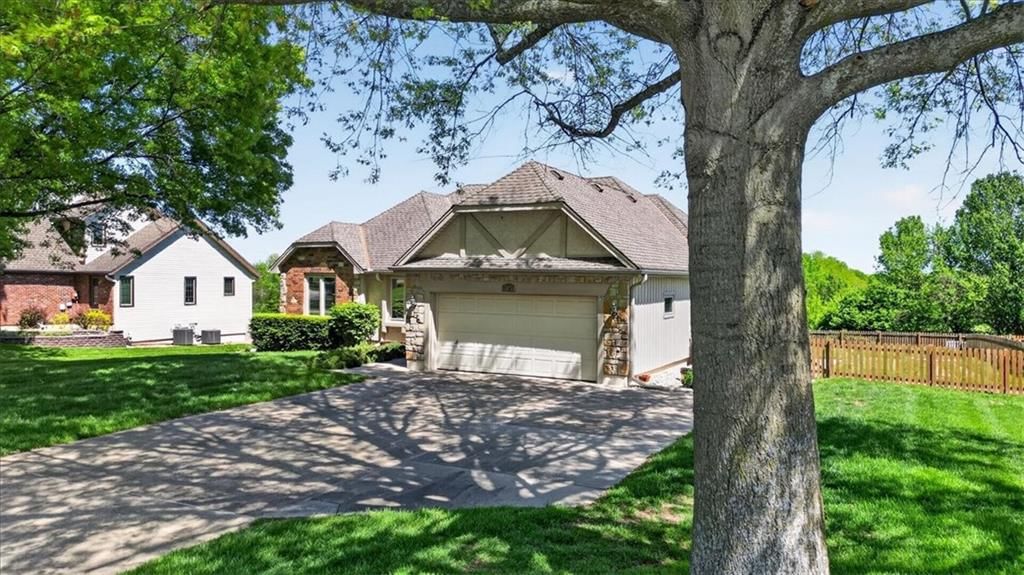 4933 SW Raintree Parkway — photo 2